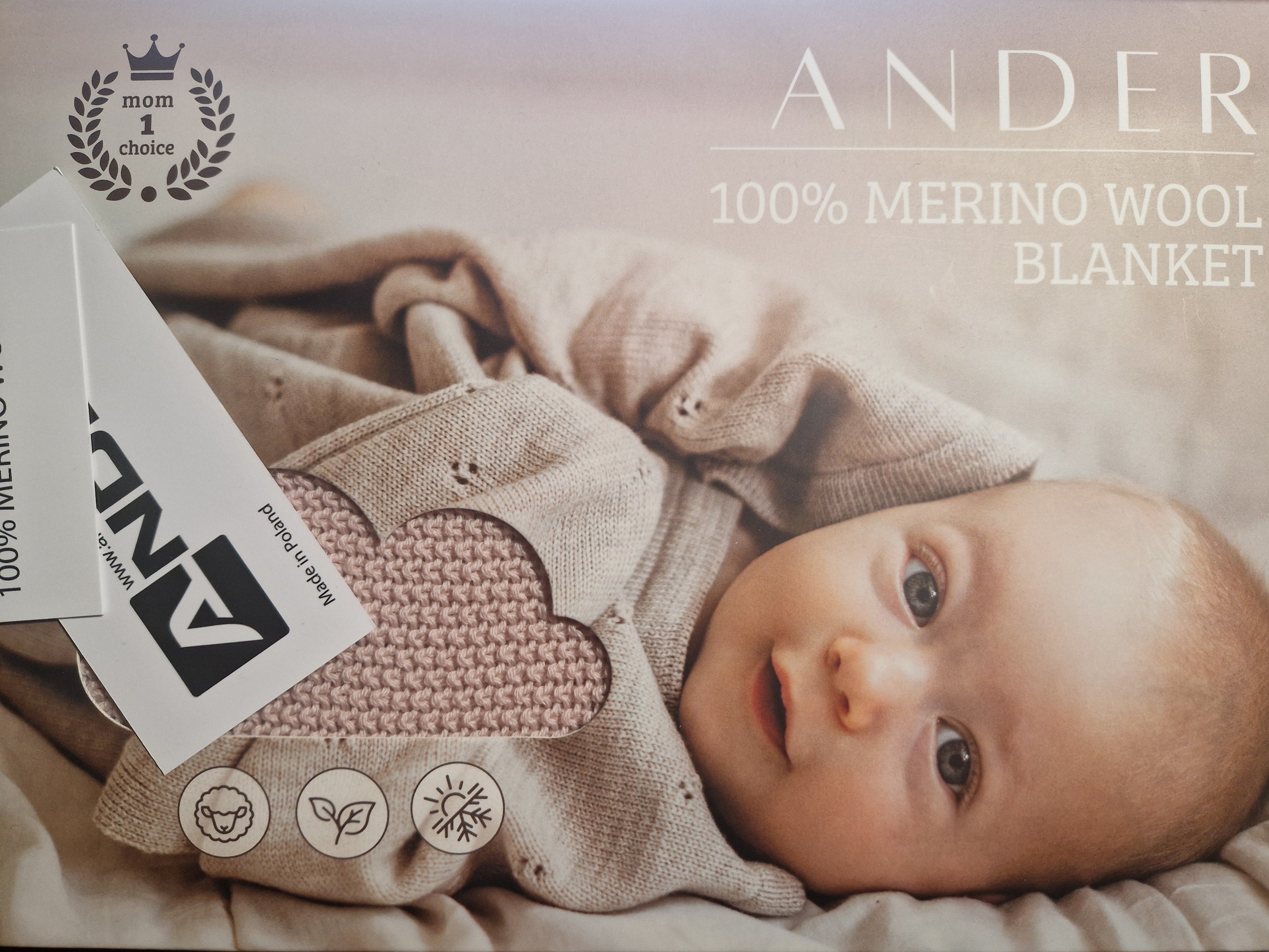 Babydecke Abaco aus 100% Merinowolle in Rose von Ander in Design Geschenkverpackung