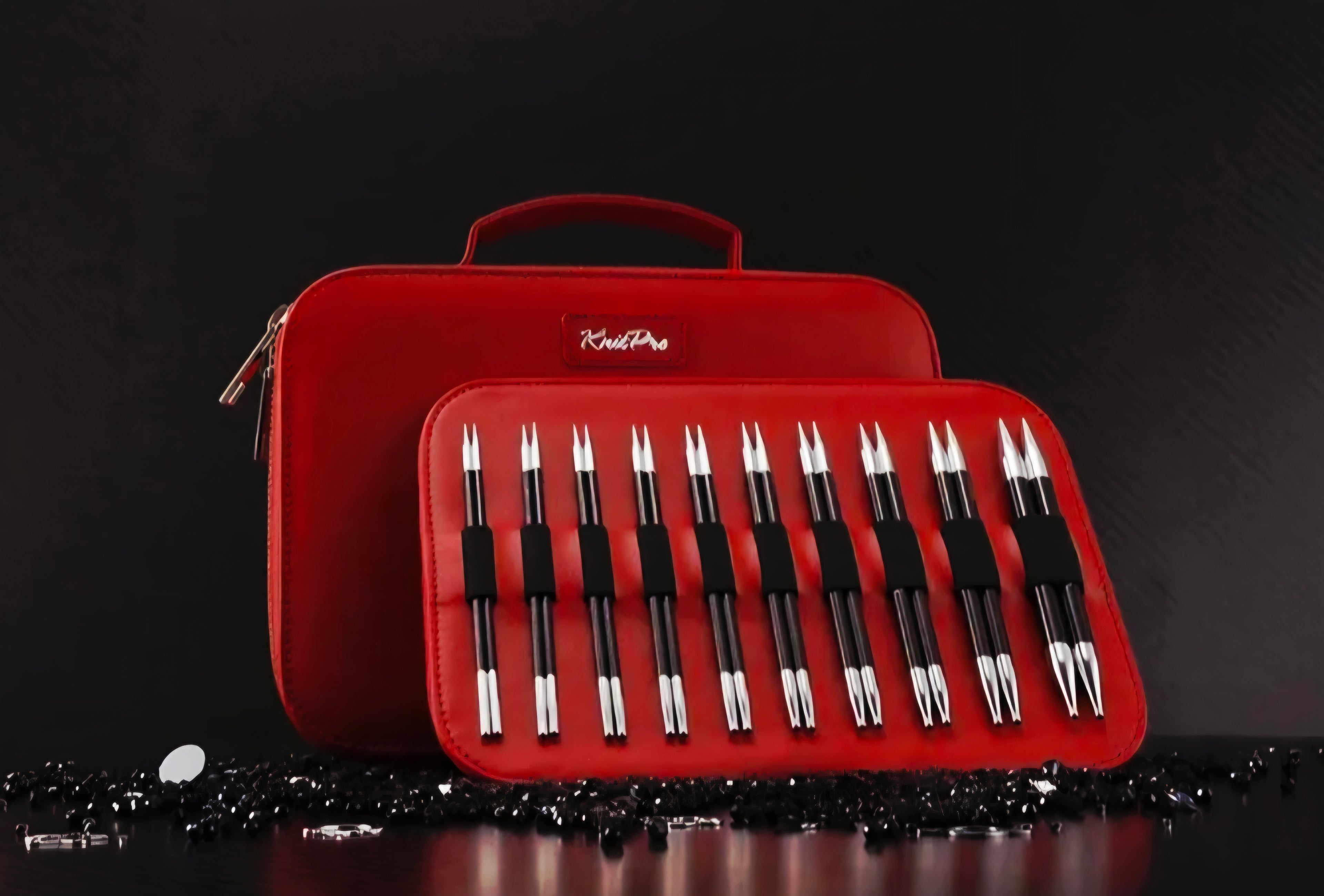 KnitPro Karbonz Elan Set - Stricknadeln aus Carbon in roter Tasche